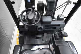 Used Forklift Truck CATERPILLAR EP 40 /55748/ ELEKTRO VIERRADFRONTSTAPLER (13069522)