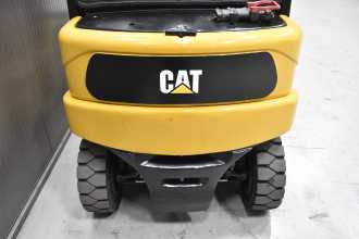 Used Forklift Truck CATERPILLAR EP 40 /55749/ ELEKTRO VIERRADFRONTSTAPLER (13068425)