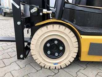 Used Forklift Truck CATERPILLAR EP16ACNT ELEKTRO DREIRADFRONTSTAPLER (13063214)