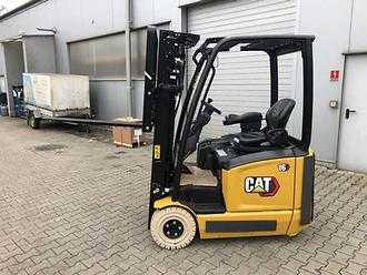 Used Forklift Truck CATERPILLAR EP16ACNT ELEKTRO DREIRADFRONTSTAPLER (13063214)