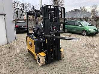 Used Forklift Truck CATERPILLAR EP16ACNT ELEKTRO DREIRADFRONTSTAPLER (13065876)