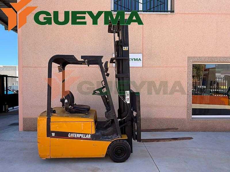 Used Forklift Truck CATERPILLAR EP18KT (6.500 mm.) ELEKTRO DREIRADFRONTSTAPLER (13072431)