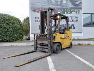 Used Forklift Truck CATERPILLAR GC55K GAS VIERRADFRONTSTAPLER (12992589)