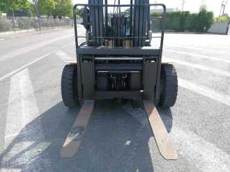 Used Forklift Truck CATERPILLAR GP40N GAS VIERRADFRONTSTAPLER (12719940)