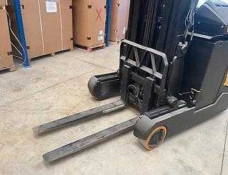 Used Forklift Truck CATERPILLAR NR16NH ELEKTRO SCHUBMASTSTAPLER (12969948)