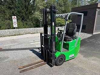 Used Forklift Truck CESAB B210 - 3300mm ELEKTRO DREIRADFRONTSTAPLER (13064629) backdrop
