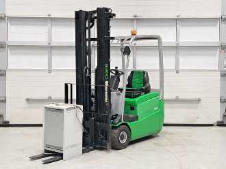 Used Forklift Truck CESAB B316 ELEKTRO DREIRADFRONTSTAPLER (13058627) backdrop