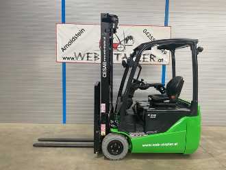 Used Forklift Truck CESAB B318II ELEKTRO DREIRADFRONTSTAPLER (13057783) backdrop