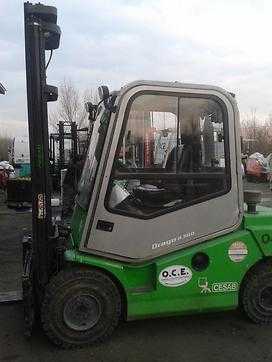 Used Forklift Truck CESAB DRAGO H300 DIESEL VIERRADFRONTSTAPLER (11562833) backdrop