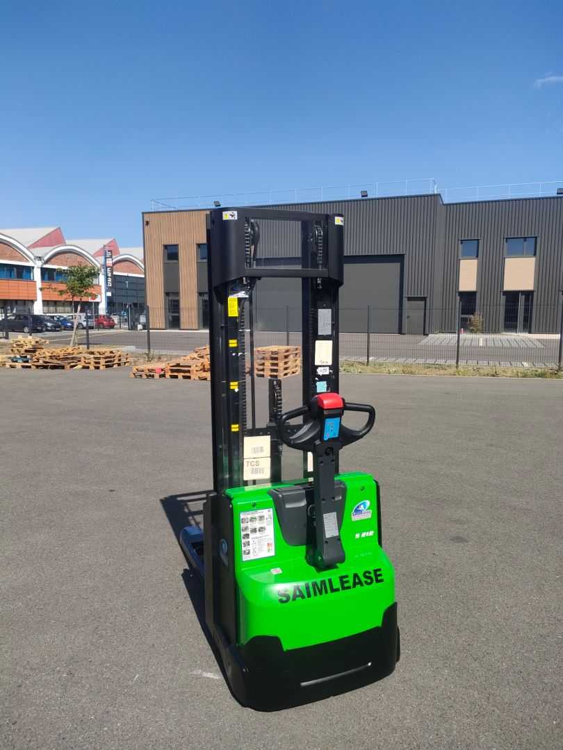 Used Forklift Truck CESAB gerbeur à conducteur accompagnant ELEKTRO HOCHHUBWAGENDEICHSEL (13068362)