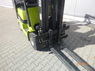 Used Forklift Truck CLARK CGP 16 GAS VIERRADFRONTSTAPLER (13042452)