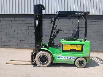 Used Forklift Truck CLARK EPX25 CARRETILLA ELEVADORA ELECTRICA 2500 KG ELEKTRO VIERRADFRONTSTAPLER (13006615) backdrop
