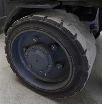 Used Forklift Truck COMBILIFT AISLE MASTER 20S ELEKTRO VIERRADFRONTSTAPLER (12779609)