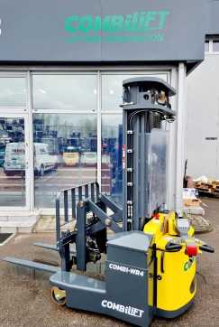 Used Forklift Truck COMBILIFT AISLE MASTER COMBI WR4 - NEW WEITERE VIERWEGESTAPLER (12989568)