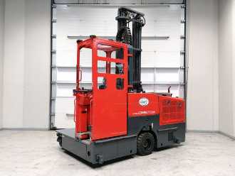 Used Forklift Truck COMBILIFT C3000GST GAS VIERRADFRONTSTAPLER (12870732) backdrop
