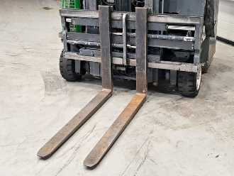 Used Forklift Truck COMBILIFT CB3000 DIESEL DREIRADFRONTSTAPLER (13064140)