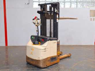 Used Forklift Truck CROWN ES4000-1.2 ELEKTRO HOCHHUBWAGENDEICHSEL (12843738)
