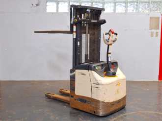 Used Forklift Truck CROWN ES4000-1.2 ELEKTRO HOCHHUBWAGENDEICHSEL (12843738)