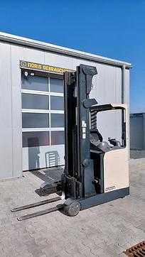 Used Forklift Truck CROWN ESR4500 ELEKTRO SCHUBMASTSTAPLER (13026971)