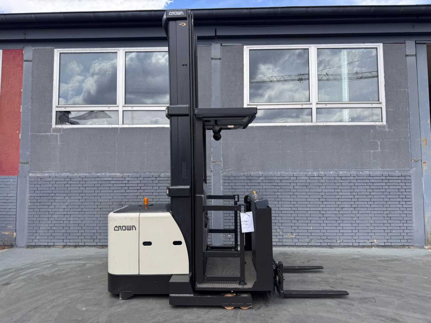 Used Forklift Truck CROWN SP3522-1.0 Baujahr 2011/ Hubhöhe 9,14M ELEKTRO HOCHHUBKOMMISSIONIERER (13063514)