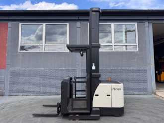 Used Forklift Truck CROWN SP3522-1.0 Baujahr 2011/ Hubhöhe 9,14M ELEKTRO HOCHHUBKOMMISSIONIERER (13063514)
