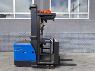 Used Forklift Truck CROWN SP3522-1.0 Baujahr 2019/ Hubhöhe 5,13M ELEKTRO HOCHHUBKOMMISSIONIERER (13061262) backdrop