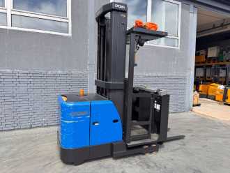 Used Forklift Truck CROWN SP3522-1.0 Baujahr 2019/ Hubhöhe 5,13M ELEKTRO HOCHHUBKOMMISSIONIERER (13061262)