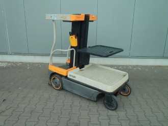 Used Forklift Truck CROWN WAV 60 - 118 ELEKTRO HOCHHUBKOMMISSIONIERER (13064061) backdrop