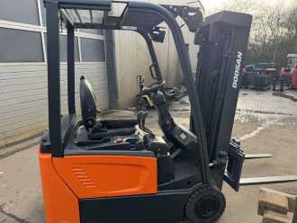 Used Forklift Truck DOOSAN B15T-7 ELEKTRO DREIRADFRONTSTAPLER (13021220)