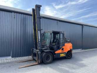 Used Forklift Truck DOOSAN D55SC-5 DIESEL VIERRADFRONTSTAPLER (13062164) backdrop