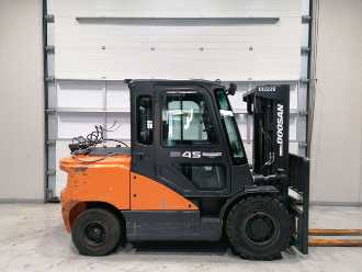 Used Forklift Truck DOOSAN G45SC-7 GAS VIERRADFRONTSTAPLER (12758190)
