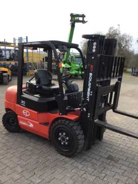 Used Forklift Truck EP EFL302 ELEKTRO VIERRADFRONTSTAPLER (12833486)