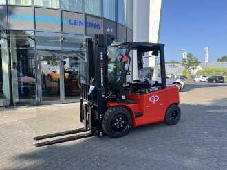 Used Forklift Truck EP EFL302X4 ELEKTRO VIERRADFRONTSTAPLER (12989929)