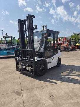 Used Forklift Truck EP EFL503-HV-6 ELEKTRO VIERRADFRONTSTAPLER (13067658) backdrop