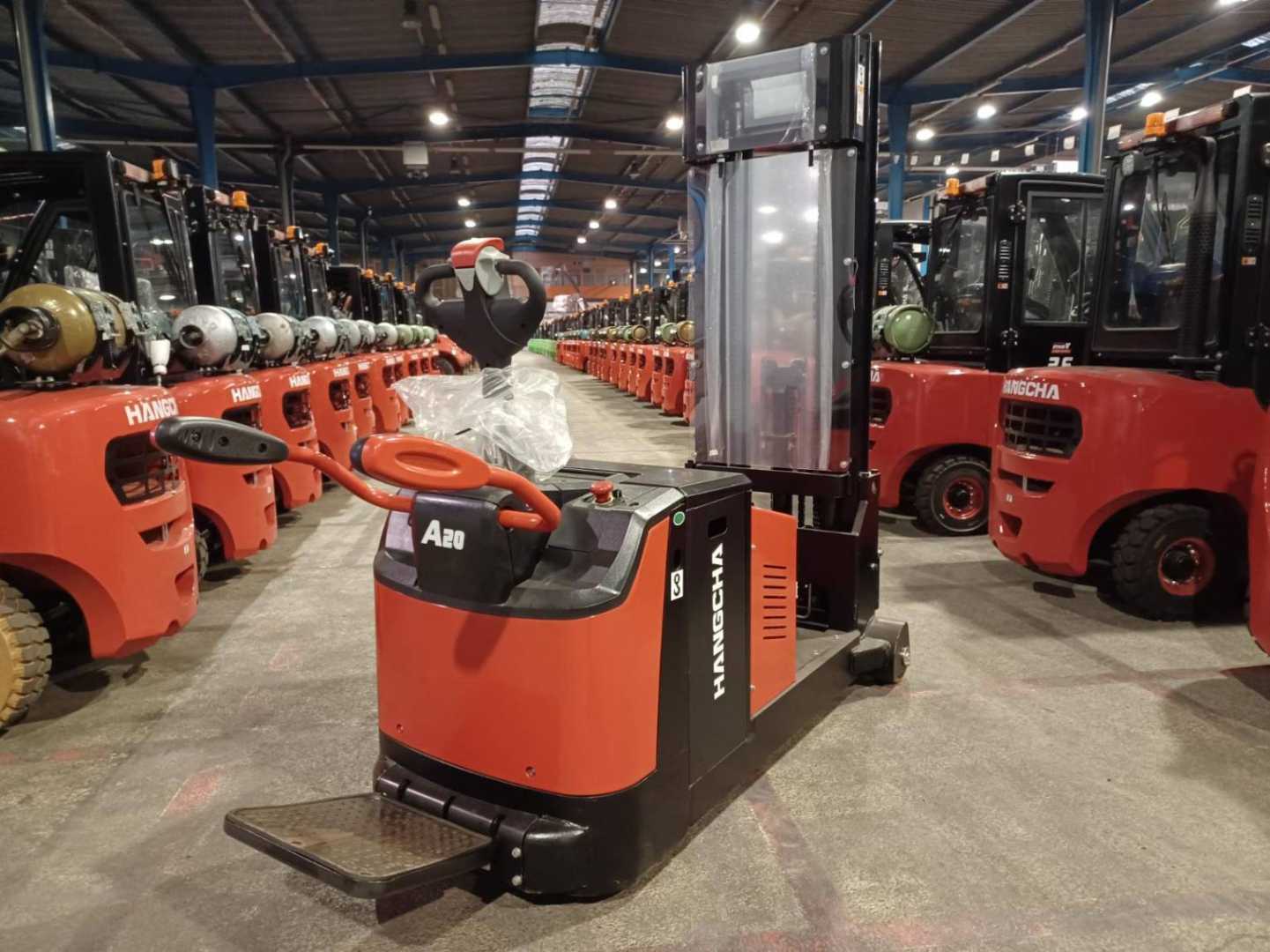 Used Forklift Truck HANGCHA CPDB20-AZ3S ELEKTRO HOCHHUBWAGENFAHRERSTAND (12673627)