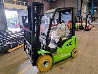 Used Forklift Truck HANGCHA XC25i ELEKTRO VIERRADFRONTSTAPLER (13026664) backdrop