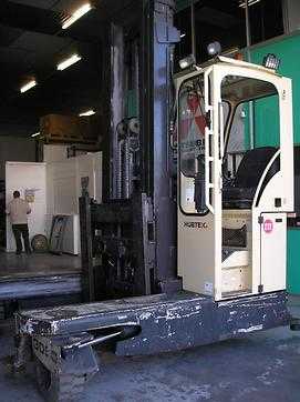 Used Forklift Truck HUBTEX DQ45D DIESEL VIERWEGESTAPLER (13017693) backdrop