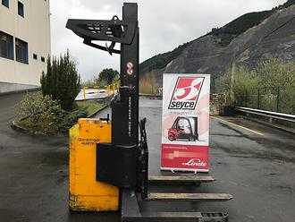 Used Forklift Truck HUBTEX ESP30 ELEKTRO HOCHHUBWAGENFAHRERSTAND (12569095) backdrop