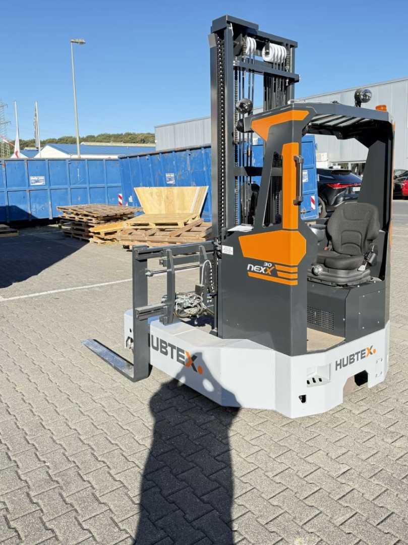 Used Forklift Truck HUBTEX NexX 30 ELEKTRO VIERWEGESTAPLER (13058724)