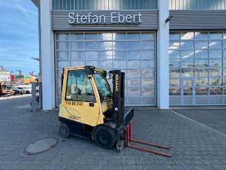 Used Forklift Truck HYSTER 4.45m / nur 434h DIESEL VIERRADFRONTSTAPLER (13044738) backdrop