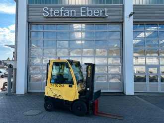Used Forklift Truck HYSTER 4.45m / nur 467h DIESEL VIERRADFRONTSTAPLER (13044739) backdrop