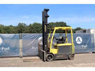 Used Forklift Truck HYSTER E3.5XN LWB ELEKTRO VIERRADFRONTSTAPLER (13062948) backdrop