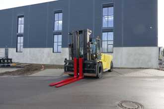 Used Forklift Truck HYSTER H16.00XM-12 DIESEL VIERRADFRONTSTAPLER (12947611) backdrop