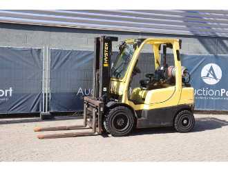 Used Forklift Truck HYSTER H2 5FT GAS VIERRADFRONTSTAPLER (13063409) backdrop