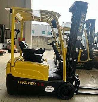 Used Forklift Truck HYSTER J1.80XNT ELEKTRO DREIRADFRONTSTAPLER (12949751) backdrop