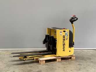 Used Forklift Truck HYSTER S2.4HBE WEITERE HOCHHUBWAGENDEICHSEL (13051031) backdrop