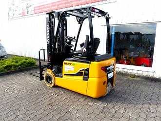 Used Forklift Truck HYUNDAI 18BT-9 "Neugerät" ELEKTRO DREIRADFRONTSTAPLER (12084172)