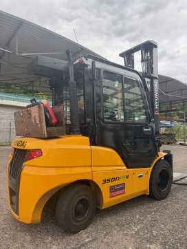 Used Forklift Truck HYUNDAI 35 DN-9V DIESEL VIERRADFRONTSTAPLER (13047323)