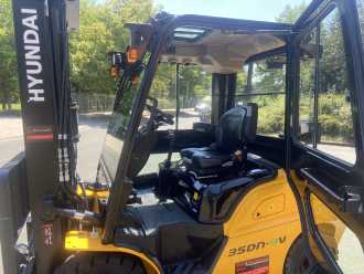 Used Forklift Truck HYUNDAI 35 DN-9V DIESEL VIERRADFRONTSTAPLER (13047323)