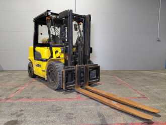 Used Forklift Truck HYUNDAI 45L-7 GAS VIERRADFRONTSTAPLER (13040693)